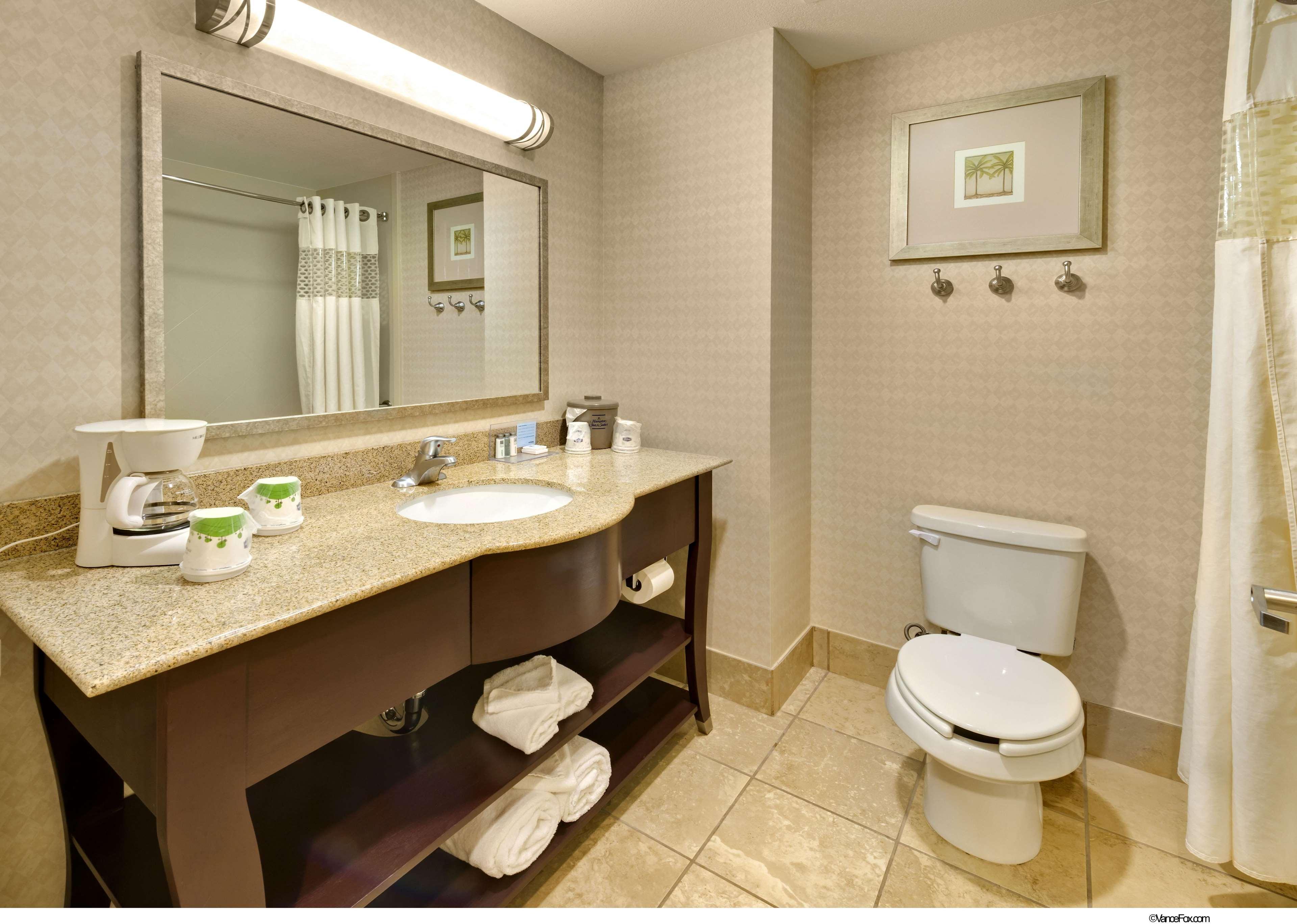 Hampton Inn & Suites Reno Room photo